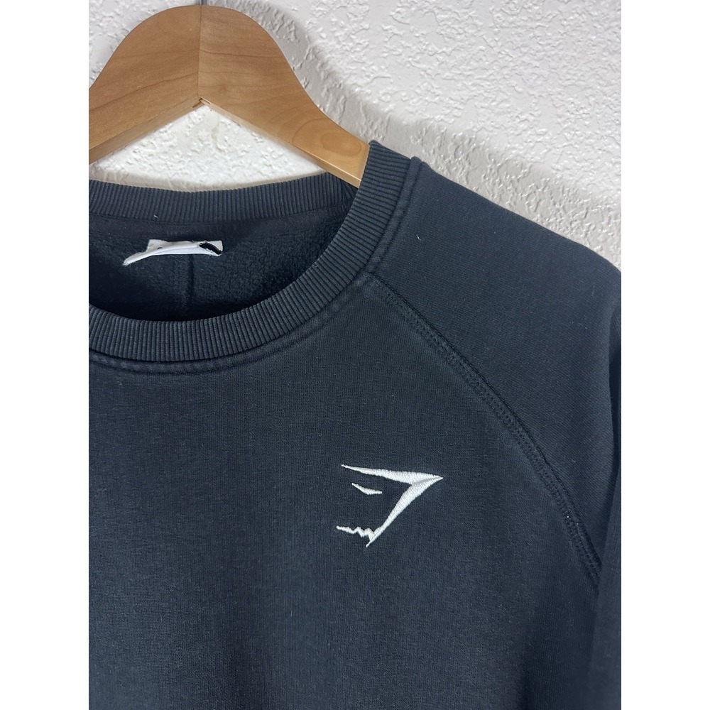 Gymshark Men's Medium Black Crewneck Sweatshirt Embroidered Logo Pullover - Picture 3 of 10